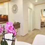 Apartments Sweet Escape - Studio Apartment With Terrace And Sea View 2